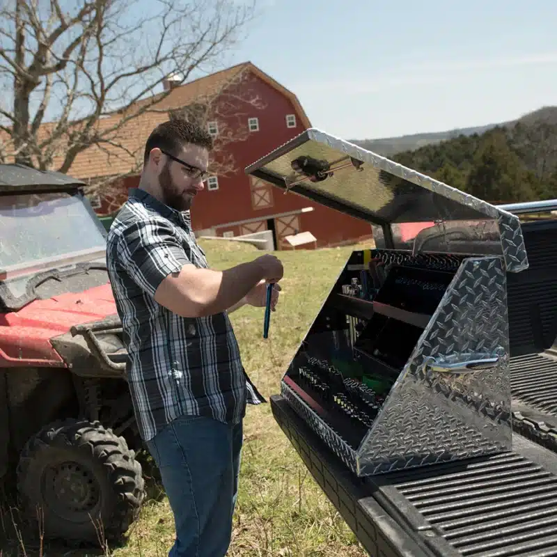 Montezuma 30” x 15” Aluminum Triangle Toolbox