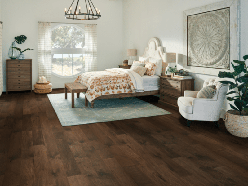 Hartco HydroBlok™ - Classic Tone EHHB75L85H - Waterproof Hardwood 1/2" x 6-1/2" bedroom