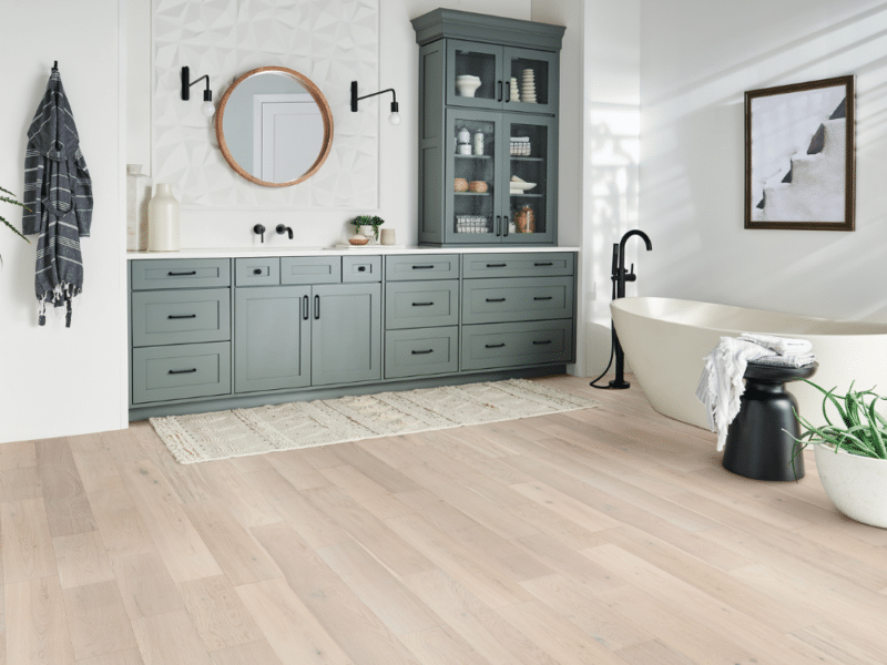 Hartco HydroBlok™ White Oak - Winter Palette EKHB75L05W - Waterproof Hardwood 1/2" x 6-1/2"