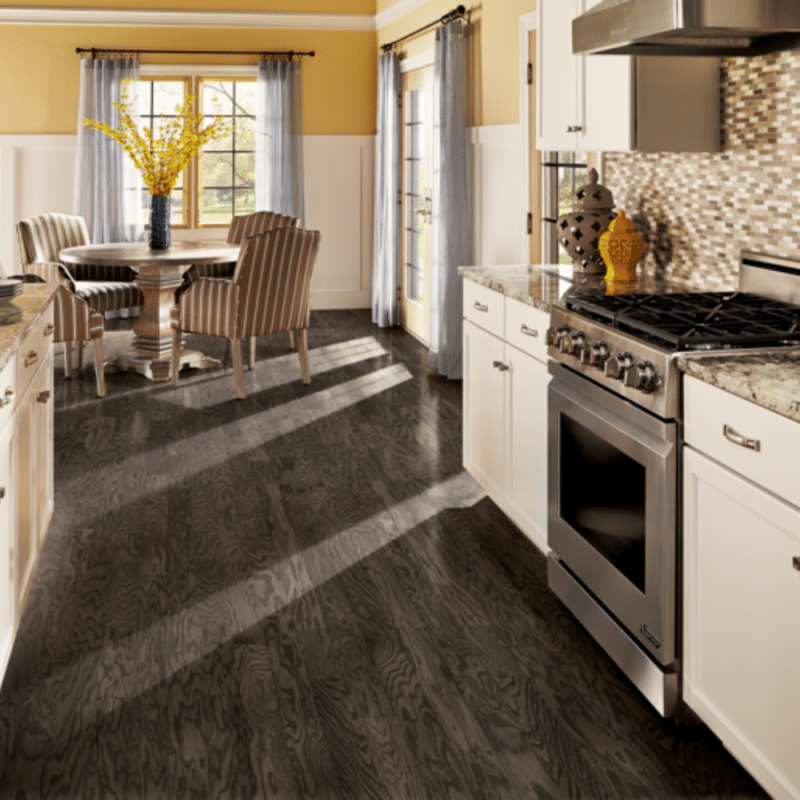 Hartco Prime Harvest White Oak - Oceanside Grey Kitchen