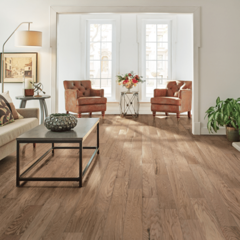 Hartco Prime Harvest Elite Red Oak - Blonde Living Room