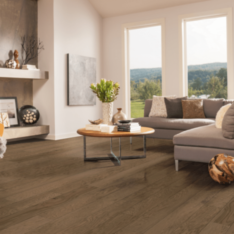 Hartco Prime Harvest Elite Red Oak - Soft Brown Living Room