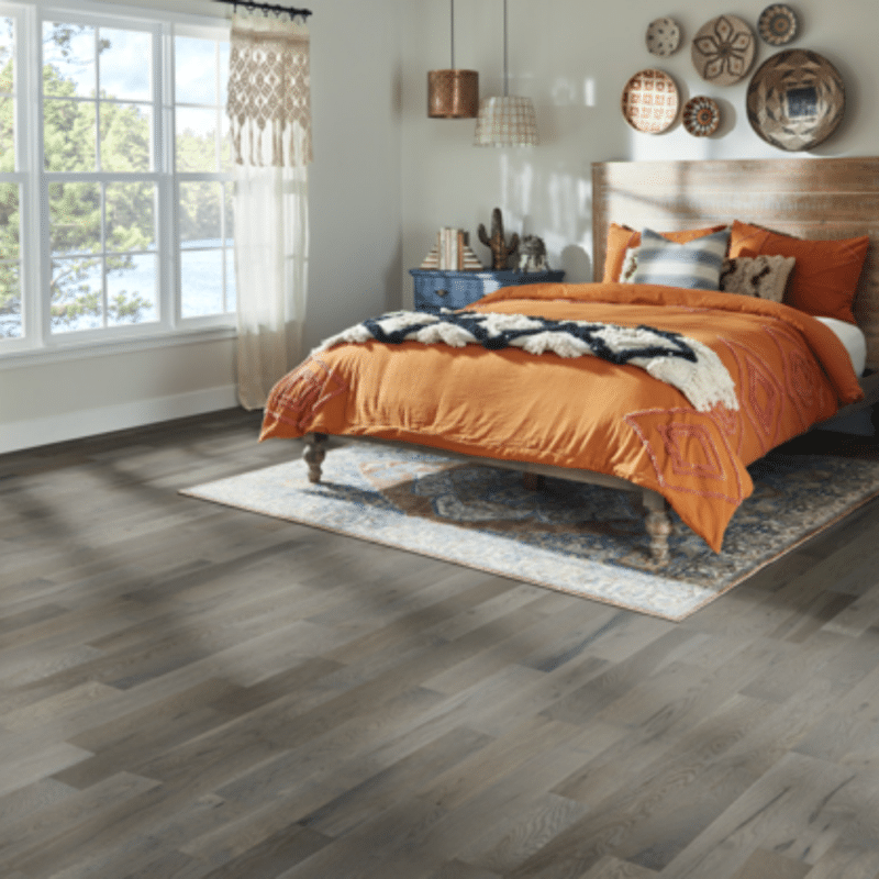 Robbins Natural Forest White Oak - Winter Neutral Bedroom