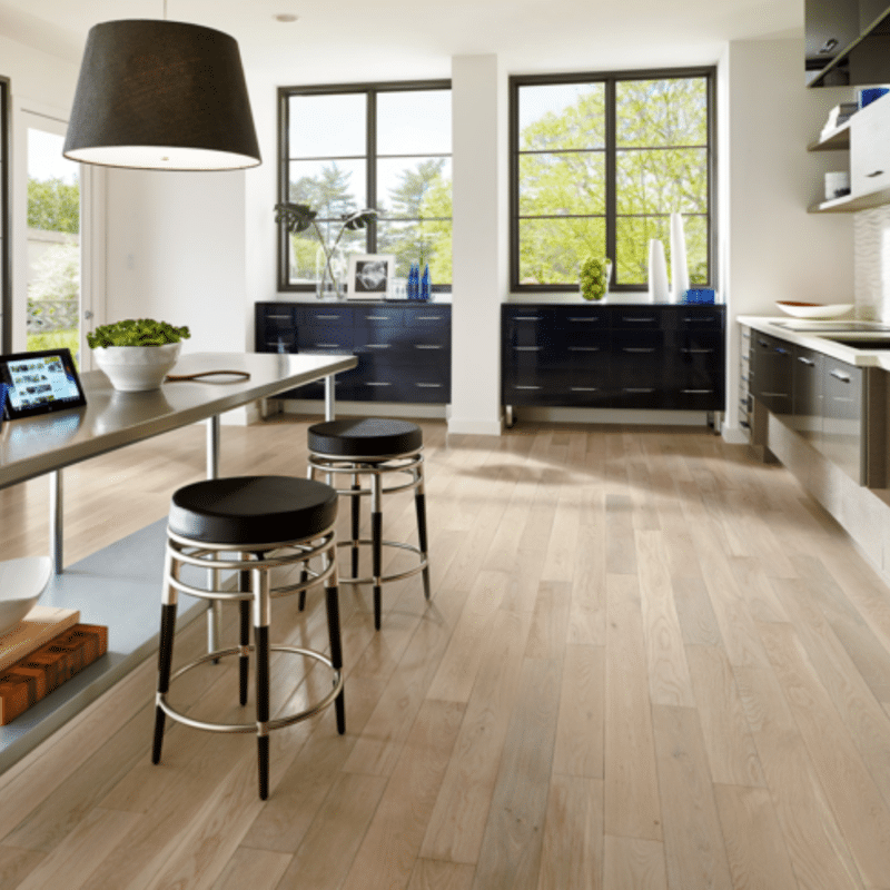 Robbins Natural Forest White Oak - Oyster White Kitchen